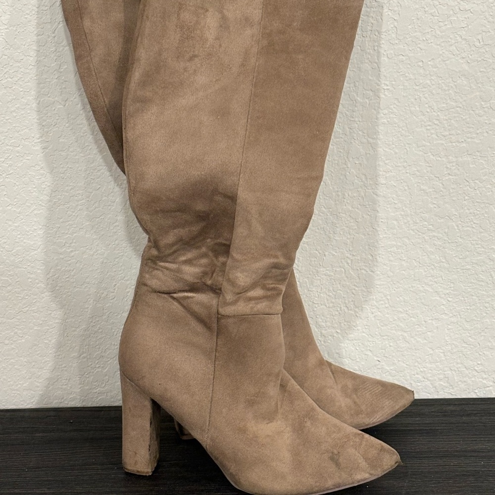 Stylish Tan Faux Suede Women's Boots